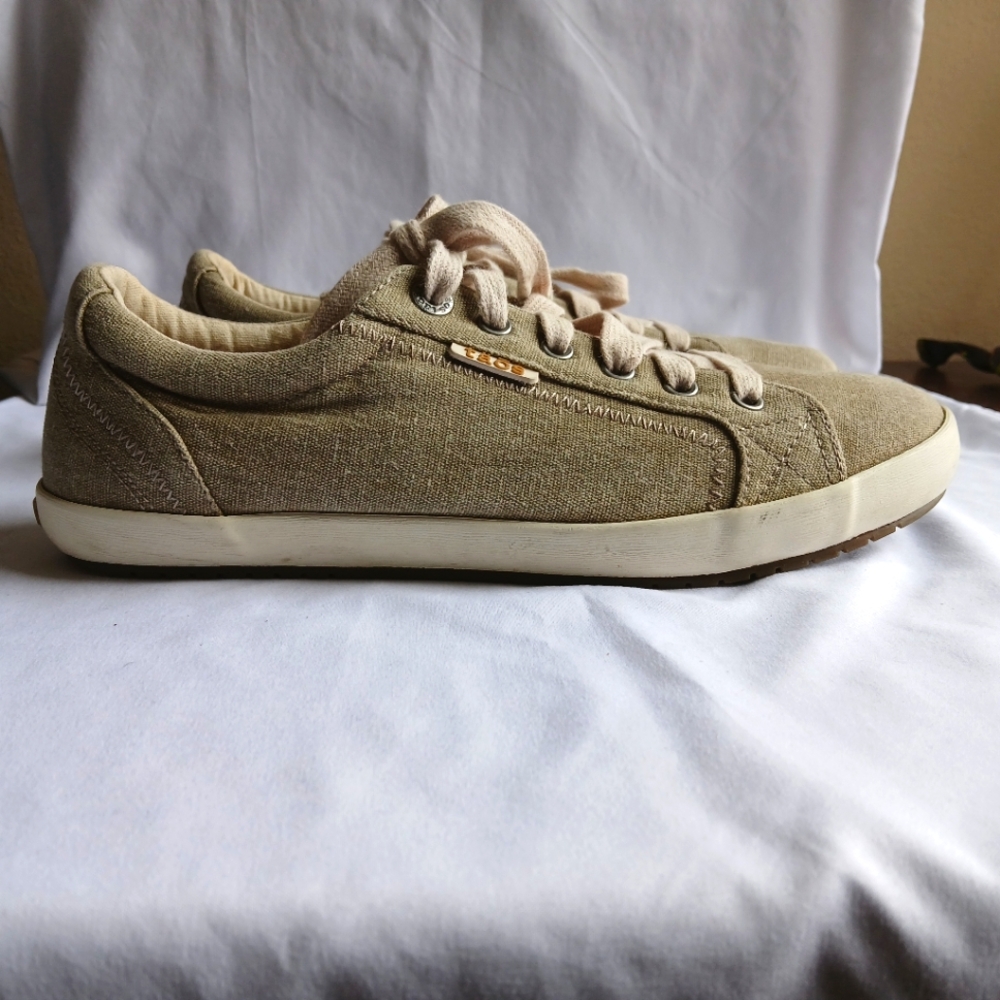 Taos Women's Canvas Sneakers 10W - Picture 2 of 6
